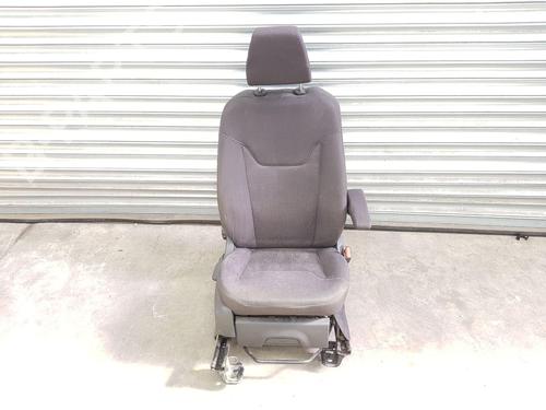 Used Right front seat FORD TRANSIT COURIER B460 Box Body/MPV 1.5 TDCi (75 hp) 28684156