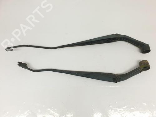 Used Front windshield wiper arm MITSUBISHI PAJERO SPORT I (K7_, K9_) [1996-2025]  22662190