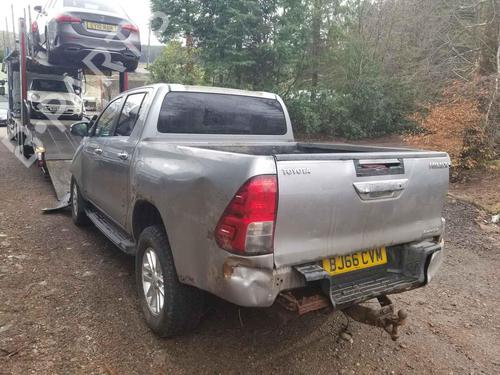 Radio TOYOTA HILUX VIII Pickup (_N1_) 2.4 D 4WD (GUN125_, GUN125R) | BP31365710E6 