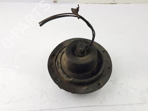 Used Left headlight LAND ROVER DEFENDER Station Wagon (L316) 2.5 Td5 4x4 (L316) (122 hp) 26533451