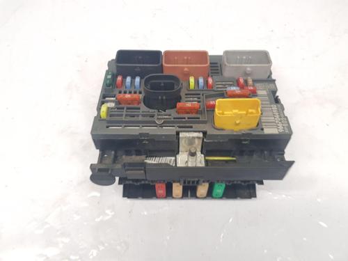 Used Fuse box Fuse box 36563356 36563356