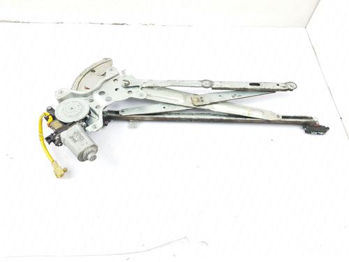 Used Front left window mechanism TOYOTA HIACE V Van (TRH2__, KDH2__, LH2__, GDH2__) 2.5 D-4D (95 hp) 30330694