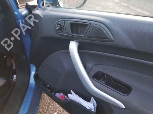 Left headlight FORD FIESTA VI (CB1, CCN) 1.4 TDCi | BP31075363C28