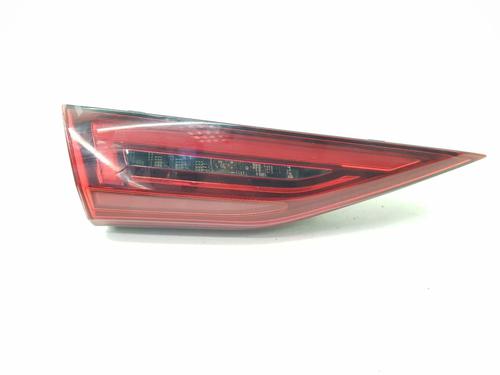 Farolim esquerdo da mala AUDI A3 Sportback (8YA, 8YF) 30 TDI (116 hp) 31301104