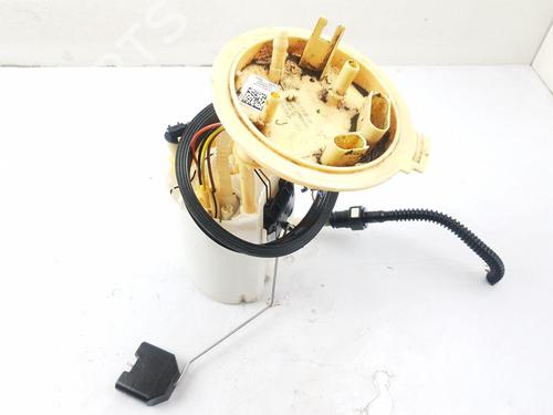Used Fuel pump SKODA SUPERB III Estate (3V5) 2.0 TDI (150 hp) 31910293