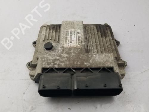 Used Engine control unit (ECU) Engine control unit (ECU) VAUXHALL CORSA Mk III (D) (S07) 1.3 CDTI (L08) (75 hp) 40015840 40015840
