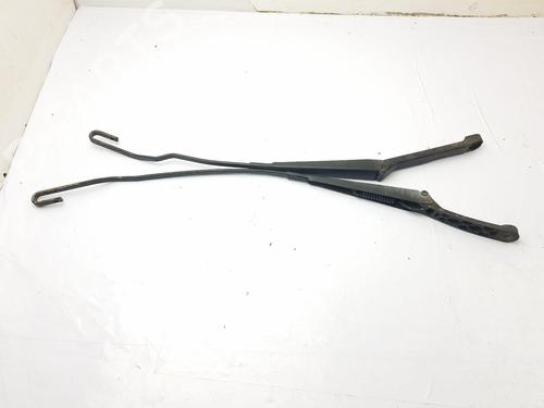 Vindspejlsviskerarm VW TRANSPORTER T4 Van (70A, 70H, 7DA, 7DH) 2.0 (84 hp) 32331846