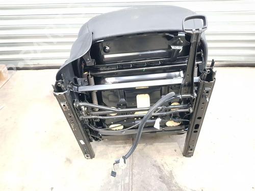 Right front seat AUDI A1 (8X1, 8XK) S1 quattro | BP23332150C16 