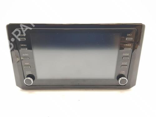 Used Radio TOYOTA COROLLA Hatchback (_E21_, _EA1_, _EH1_) 1.8 Hybrid (ZWE211, ZWE219) (122 hp) 29514690