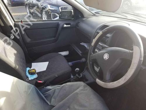 Left headlight VAUXHALL ASTRA Mk IV (G) Hatchback (T98) 1.4 16V (F08, F48) | BP31574743C28 