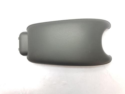 armrest-center-console-honda-hr-v-ru-2014-29292614 main image