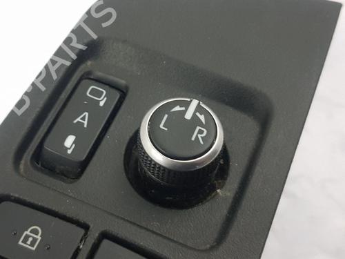 Right front window switch TOYOTA COROLLA Hatchback (_E21_, _EA1_, _EH1_) 2.0 Hybrid (MZEH12) | BP28413426I26