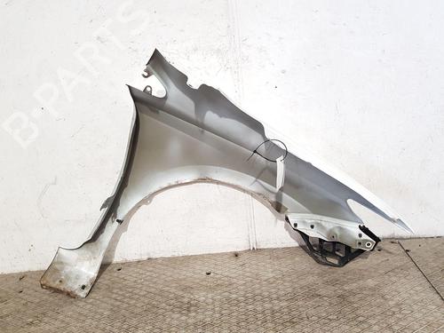 Left front fenders TOYOTA AURIS (_E18_) 1.8 Hybrid (ZWE186_, ZWE186R) | BP32398019C41