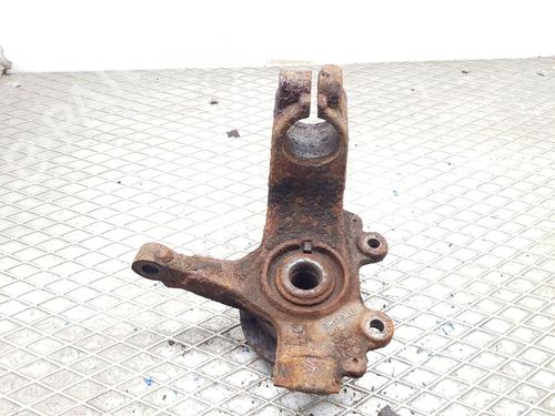 Left front steering knuckle VOLVO S40 II (544) 2.0 D | BP30713727M25