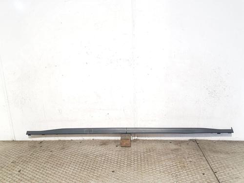 right-sideskirt-vw-golf-viii-cd1-da1-2019-29641809 main image