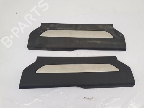 Used Right sideskirt Right sideskirt LAND ROVER RANGE ROVER VELAR (L560) 2.0 D200 MHEV 4x4 (204 hp) 34142241 34142241