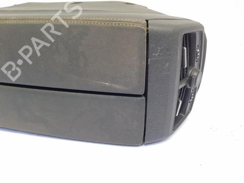 Armrest / Center console PEUGEOT 3008 II SUV (MC_, MR_, MJ_, M4_) Hybrid4 (M45GBU) | BP28137014I20 