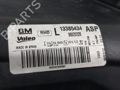 Left headlight VAUXHALL CORSA Mk III (D) (S07) 1.4 (L08) | BP27353319C28 