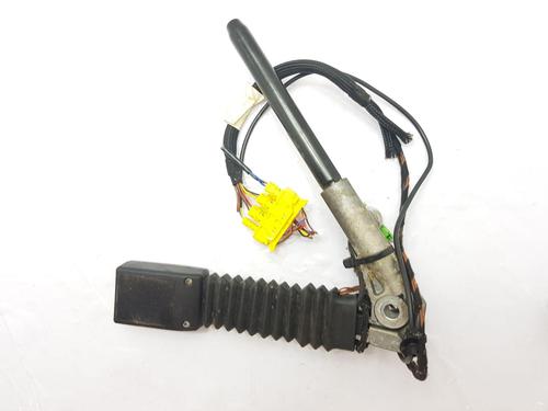 seat-buckle-mercedes-benz-slk-r172-2011-28683968 main image