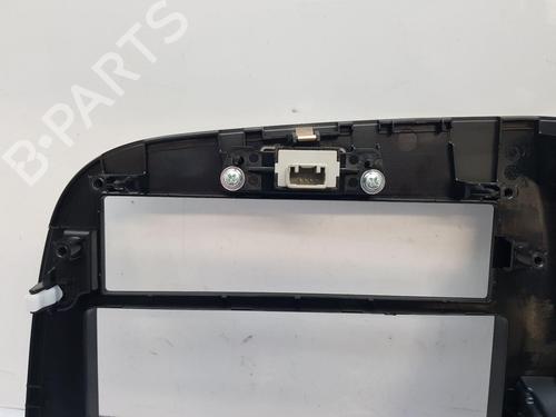 Middle console MITSUBISHI OUTLANDER III (GG_W, GF_W, ZJ, ZL, ZK) 2.0 Hybrid 4WD (GG2W) | BP23652792I22 