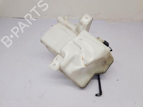 windscreen-washer-tank-volvo-v40-hatchback-525-2012-2013-2014-2015-2016-2017-2018-2019-36052223 main image