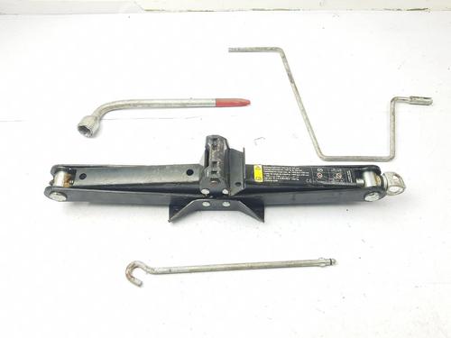 Used Jack Kit Jack Kit VOLVO XC90 I (275) D5 AWD (185 hp) 34042581 34042581