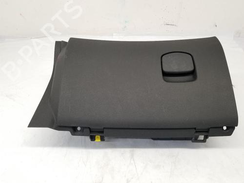 Used Glove box Glove box VAUXHALL CORSA Mk III (D) (S07) 1.2 i 16V (L08) (86 hp) 40596504 40596504