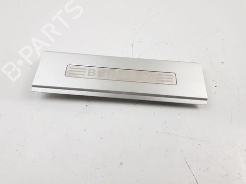 Right sideskirt BENTLEY BENTAYGA (4V1) 6.0 | BP22679484C114 