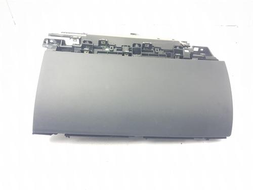 glove-box-tesla-model-3-5yj3-2017-33219660 main image