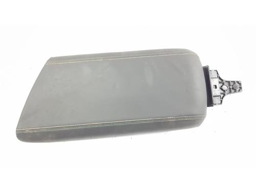 Used Armrest / Center console Armrest / Center console 22684276 22684276