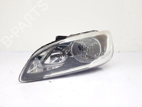 Phare gauche VOLVO V60 I (155) D2 (120 hp) 32034763