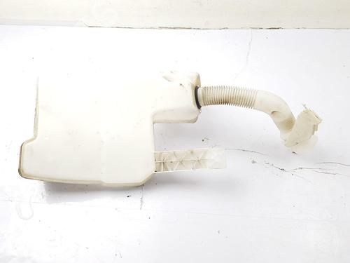 Used Windscreen washer tank Windscreen washer tank PEUGEOT 208 II (UB_, UP_, UW_, UJ_) 1.5 BlueHDI 100 (102 hp) 32198857 32198857