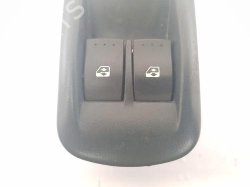 Right front window switch RENAULT TRAFIC II Van (FL) 2.0 dCi 115 (FL01, FL0U, FL00, FL0H, FL0M) | BP35996263I26 - Image 2
