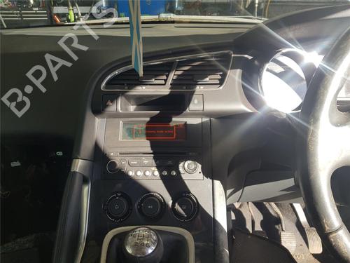 Used Parts PEUGEOT 3008 I MPV (0U_)  1.6 HDi  4559769