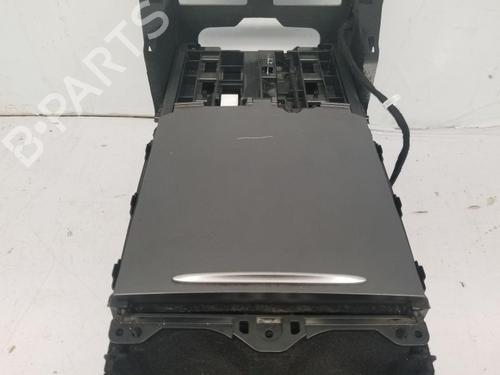 Armrest / Center console TESLA MODEL Y (5YJY) Long Range All-wheel Drive | BP40606477I20 - Image 9