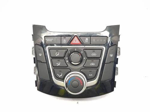 Used Climate control HYUNDAI i30 (GD) 1.4 (101 hp) 31603787