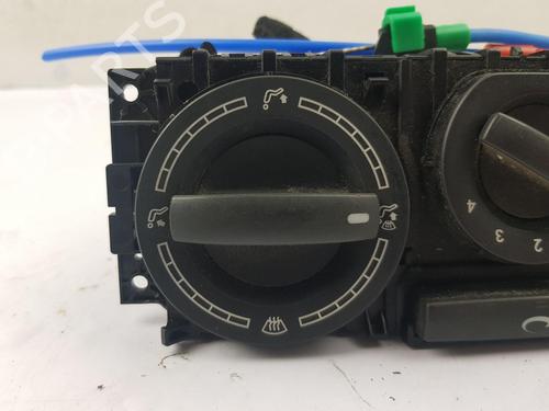 Climate control VW TRANSPORTER T5 Van (7HA, 7HH, 7EA, 7EH) 2.5 TDI | BP31722876I5 - Image 5