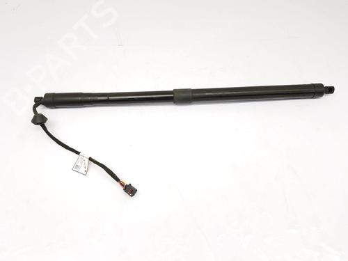BP23053876C138 main image