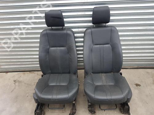 Right front seat LAND ROVER DISCOVERY IV (L319) 3.0 TD 4x4 | BP26915072C16 