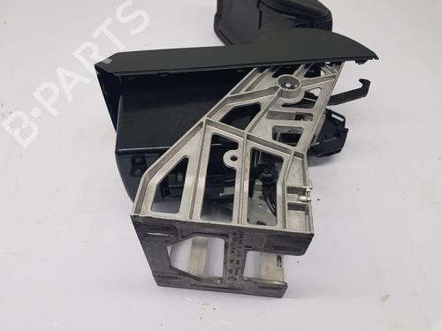 Armrest / Center console AUDI Q3 (8UB, 8UG) 2.0 TFSI quattro | BP32069955I20 