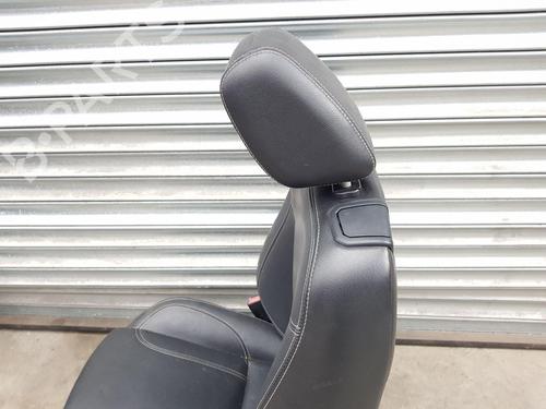 Right front seat FORD FIESTA VI (CB1, CCN) 1.6 Ti | BP26903388C16 