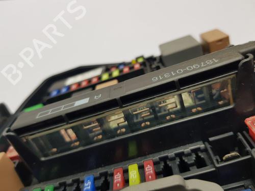 Fuse box KIA SORENTO II (XM) 2.2 CRDi 4WD | BP27920518E1