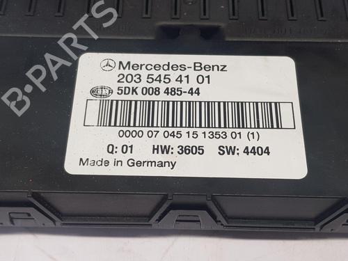 Used Fuse box Fuse box 39206756 39206756