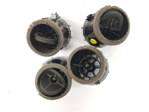 Air vent AUDI A1 Sportback (8XA, 8XF) 1.4 TFSI | BP29642124I21 