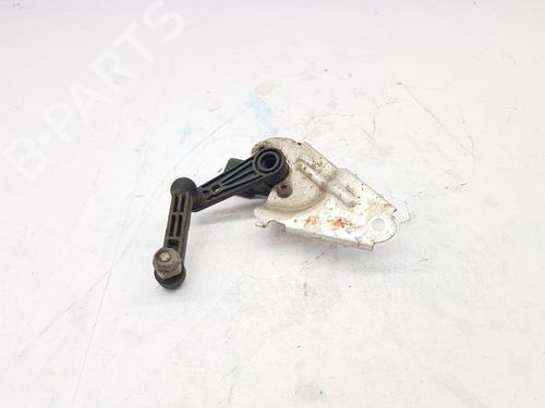 hingedoor-check-strap-tesla-model-3-5yj3-2017-33295979 main image