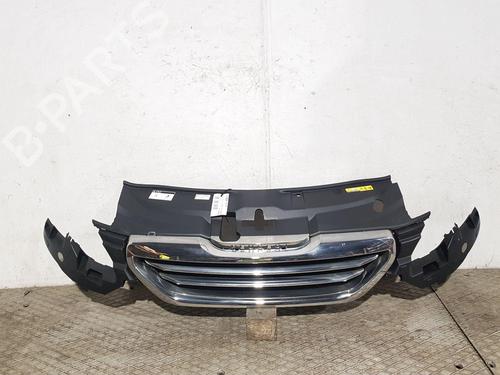 grille-peugeot-2008-i-cu_-2013-31959785 main image