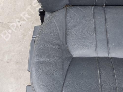 Right front seat LAND ROVER DISCOVERY IV (L319) 3.0 TD 4x4 | BP26915072C16 