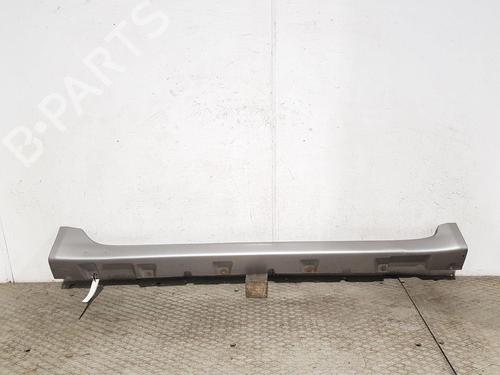 Used Right sideskirt TOYOTA YARIS (_P1_) 1.5 (NCP13_, NCP13R) (106 hp) 30976701