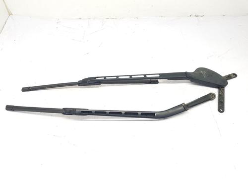 Used Front windshield wiper arm MERCEDES-BENZ CLK (C209) CLK 200 Kompressor (209.341) (184 hp) 30891623