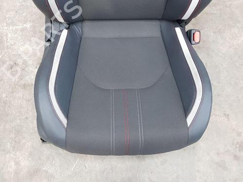 Right front seat TOYOTA COROLLA Hatchback (_E21_, _EA1_, _EH1_) 1.8 Hybrid (ZWE211, ZWE219) | BP29620591C16